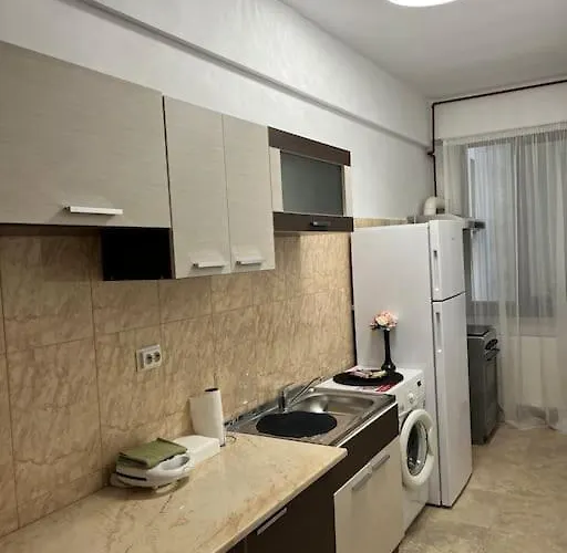 Cara 5 Min Walk To The Train Station *