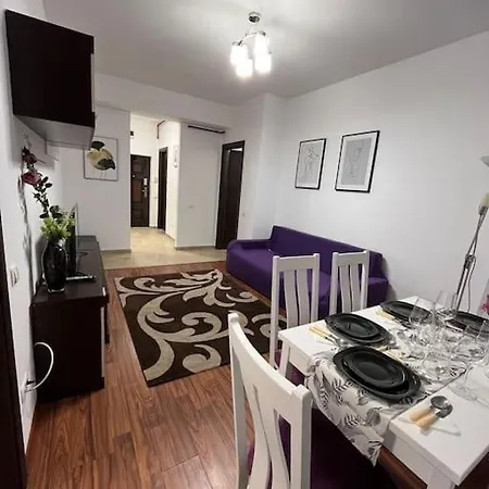 Cara 5 Min Walk To The Train Station Appartement